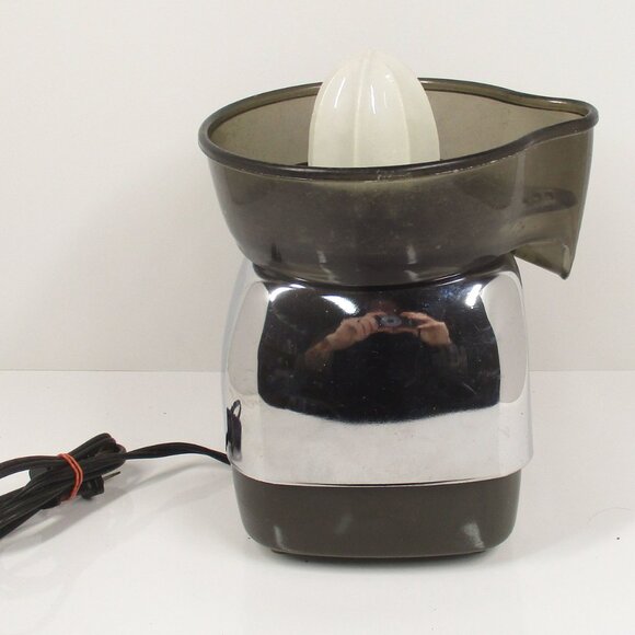 Vintage Chrome SCM Proctor Silex Automatic Juicit Juicer 85153 TESTED!! - Picture 4 of 8